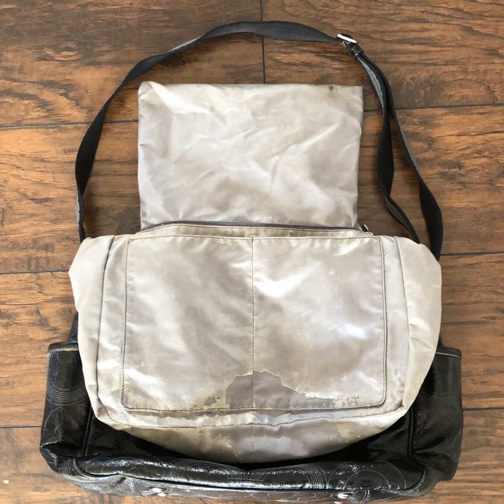 Coach Signature C Stitched Patent Leather Baby - Picture 10 of 14